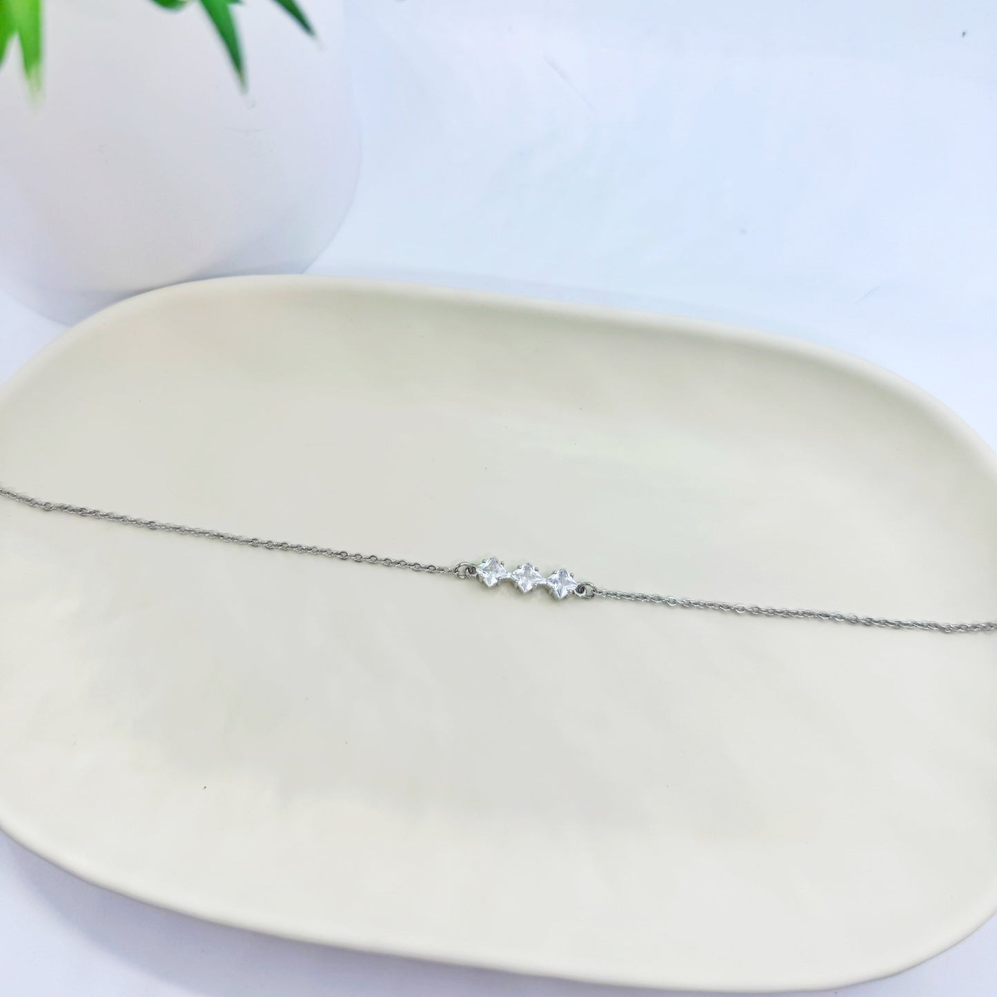 Lila Necklace