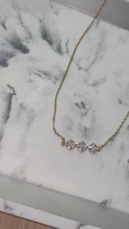 Lila Bar Necklace